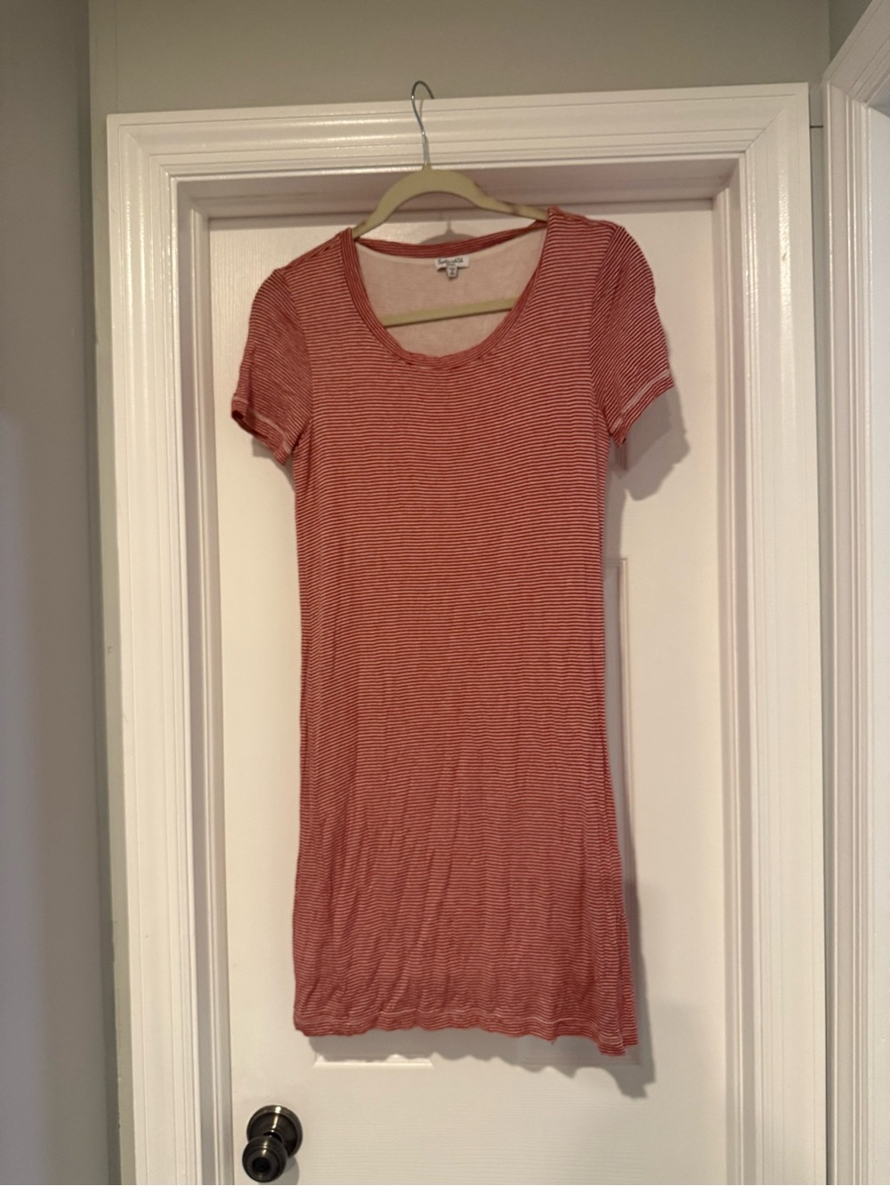 Splendid Rust and White Striped Short-Sleeve Scoop‎ Neck Tee size Small